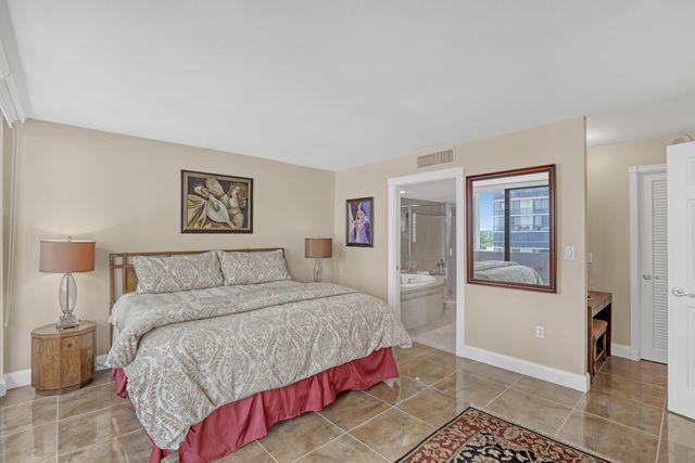 4200 N OCEAN Drive 2-403, Singer Island, FL 33404