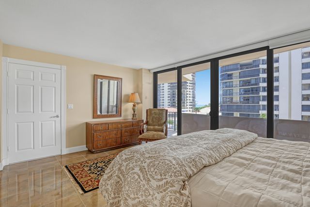 4200 N OCEAN Drive 2-403, Singer Island, FL 33404