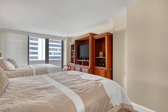 4200 N OCEAN Drive 2-403, Singer Island, FL 33404