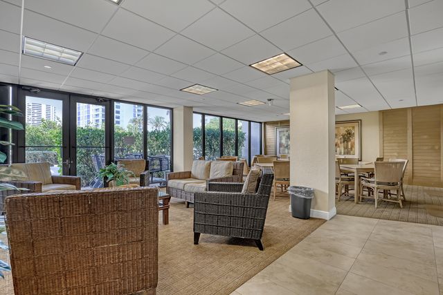 4200 N OCEAN Drive 2-403, Singer Island, FL 33404