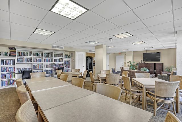 4200 N OCEAN Drive 2-403, Singer Island, FL 33404