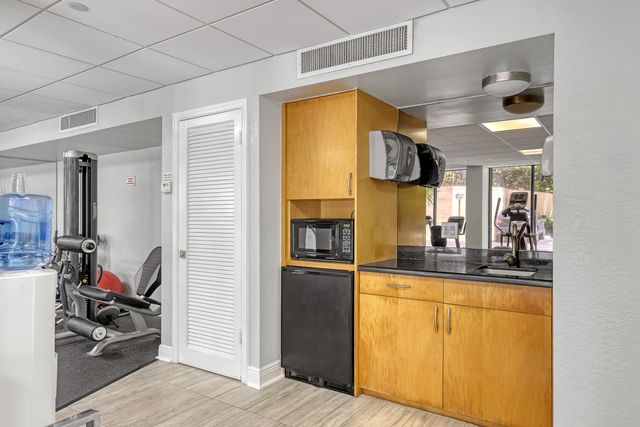 4200 N OCEAN Drive 2-403, Singer Island, FL 33404