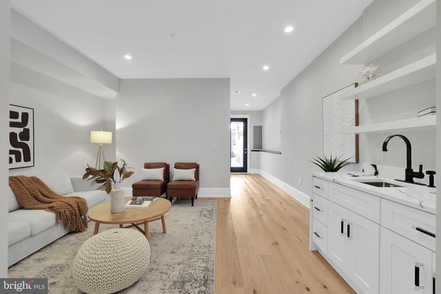 3724 S S ST NW, Washington, DC 20007