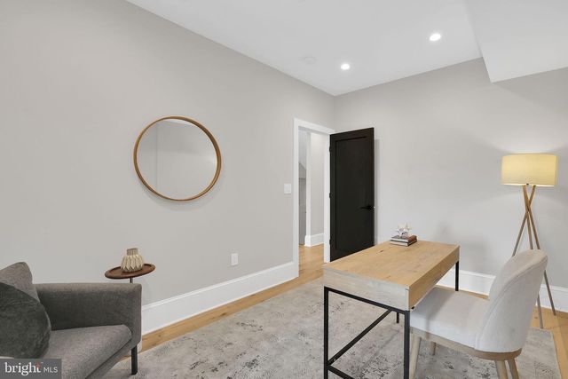 3724 S S ST NW, Washington, DC 20007