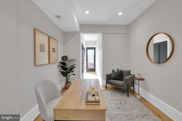 3724 S S ST NW, Washington, DC 20007