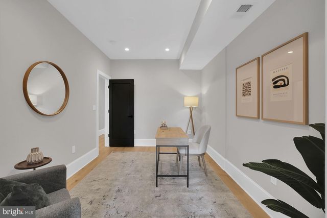 3724 S S ST NW, Washington, DC 20007