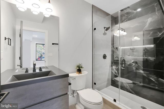 3724 S S ST NW, Washington, DC 20007