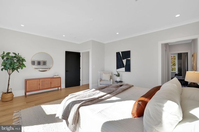 3724 S S ST NW, Washington, DC 20007
