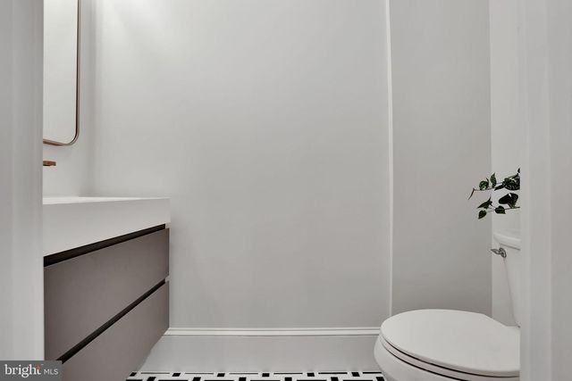 3724 S S ST NW, Washington, DC 20007