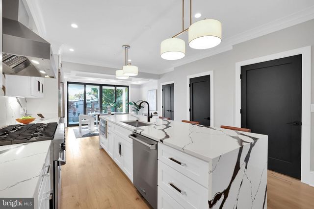 3724 S S ST NW, Washington, DC 20007