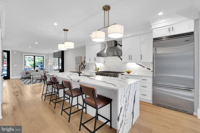 3724 S S ST NW, Washington, DC 20007