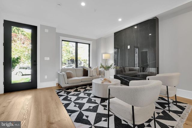 3724 S S ST NW, Washington, DC 20007