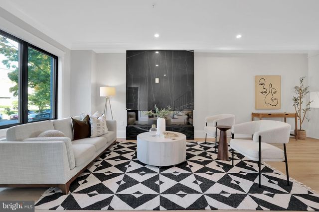 3724 S S ST NW, Washington, DC 20007