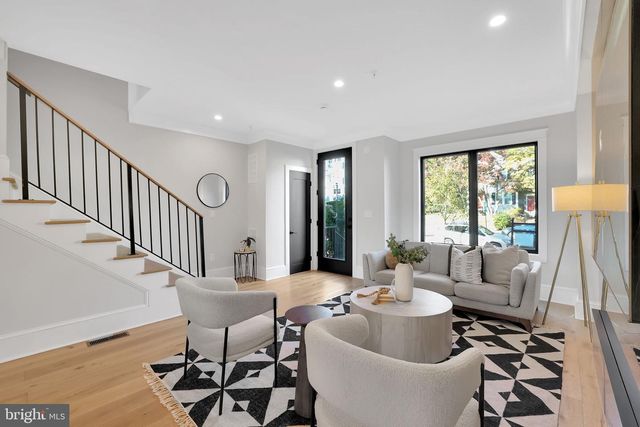 3724 S S ST NW, Washington, DC 20007
