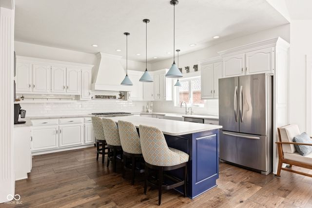 13727 Smokey Ridge Overlook, Carmel, IN 46033