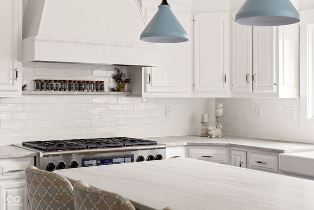 13727 Smokey Ridge Overlook, Carmel, IN 46033