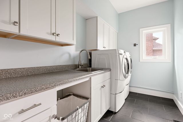 13727 Smokey Ridge Overlook, Carmel, IN 46033