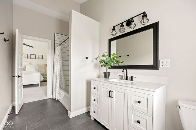 13727 Smokey Ridge Overlook, Carmel, IN 46033