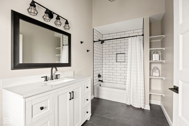 13727 Smokey Ridge Overlook, Carmel, IN 46033