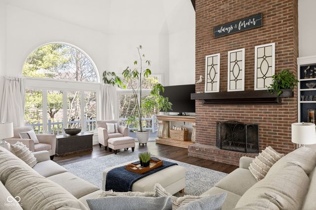 13727 Smokey Ridge Overlook, Carmel, IN 46033