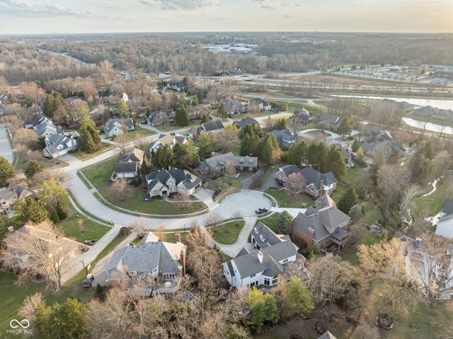 13727 Smokey Ridge Overlook, Carmel, IN 46033