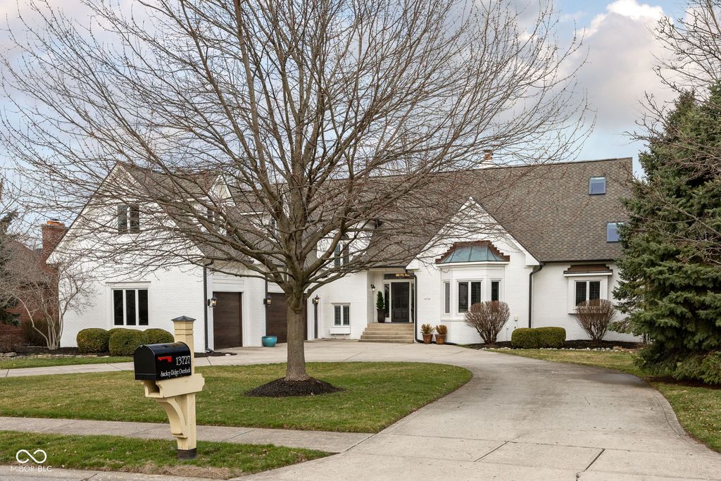 13727 Smokey Ridge Overlook, Carmel, IN 46033