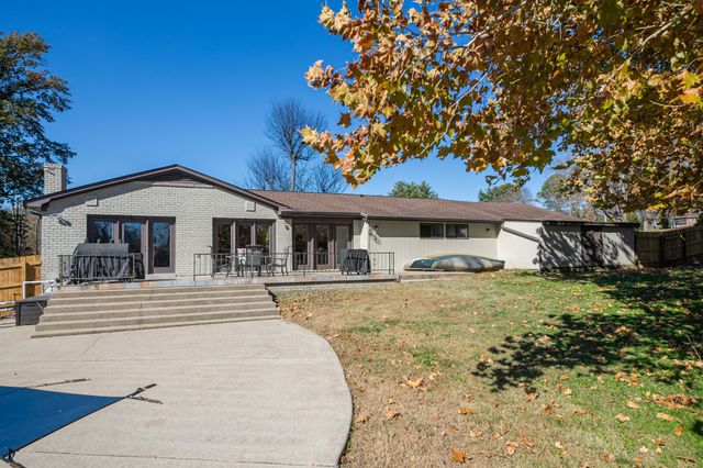 1035 Green Valley Dr, Lewisburg, TN 37091