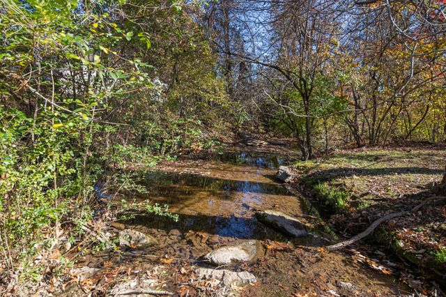 1035 Green Valley Dr, Lewisburg, TN 37091