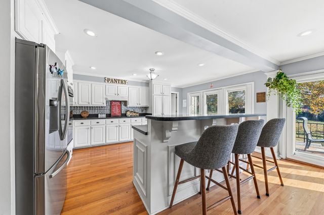 1035 Green Valley Dr, Lewisburg, TN 37091