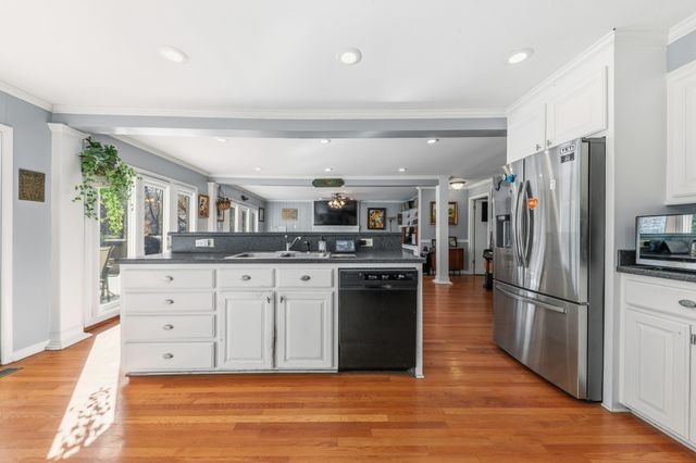 1035 Green Valley Dr, Lewisburg, TN 37091