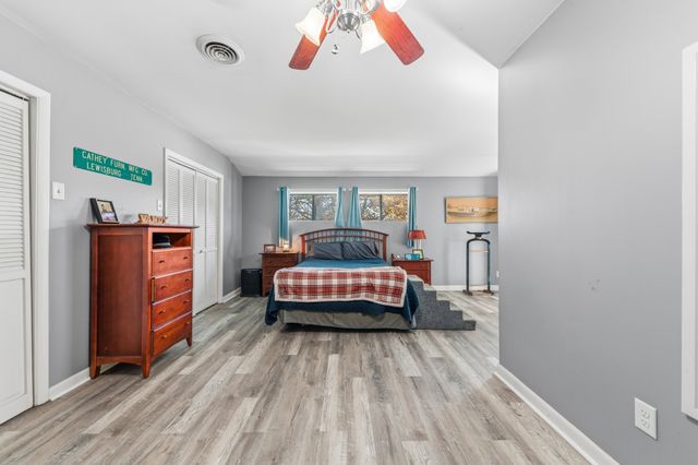 1035 Green Valley Dr, Lewisburg, TN 37091