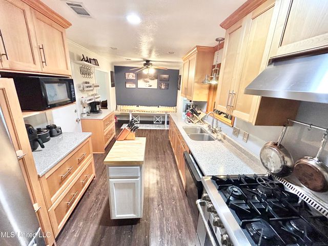 235 Hawthorne Drive, Madison, MS 39110