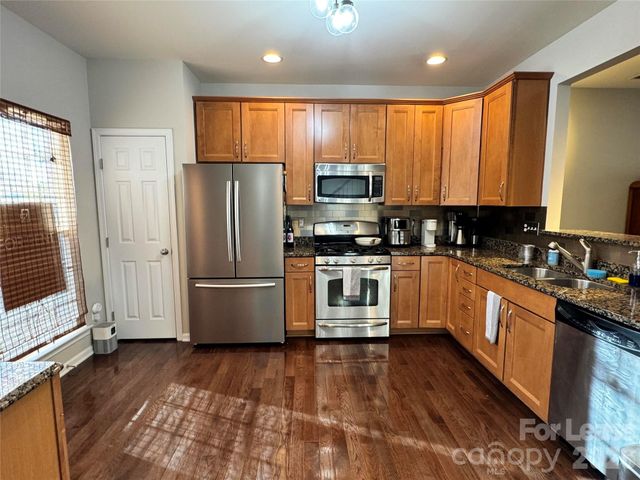 280 W Bland Street, Charlotte, NC 28203