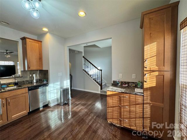 280 W Bland Street, Charlotte, NC 28203