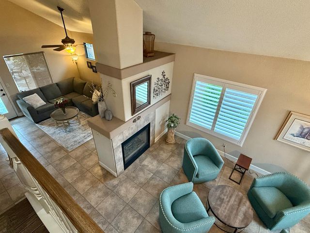 1920 Rockypoint Way, Riverbank, CA 95367