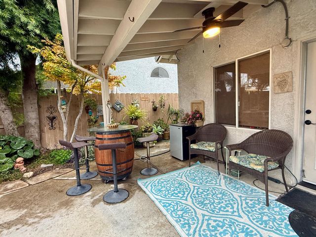 1920 Rockypoint Way, Riverbank, CA 95367