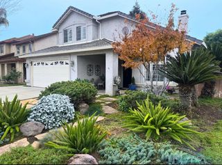 1920 Rockypoint Way, Riverbank, CA 95367