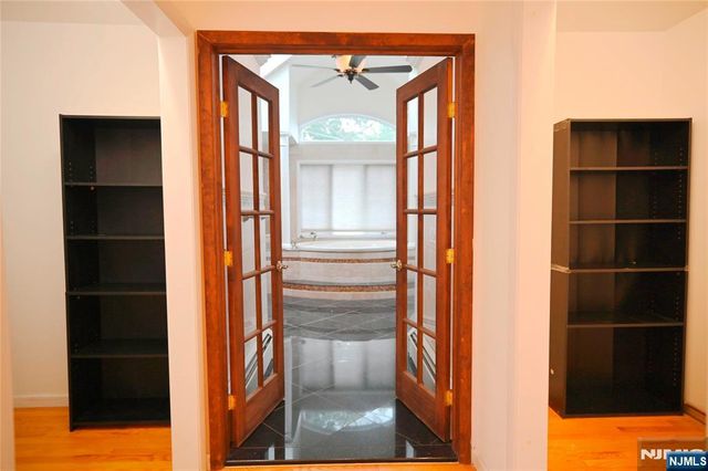 1033 Harvard Place, Fort Lee, NJ 07024