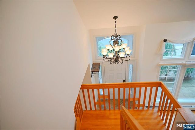 1033 Harvard Place, Fort Lee, NJ 07024