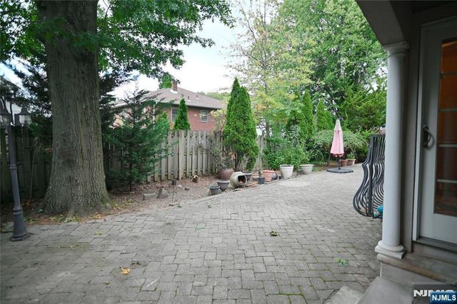 1033 Harvard Place, Fort Lee, NJ 07024