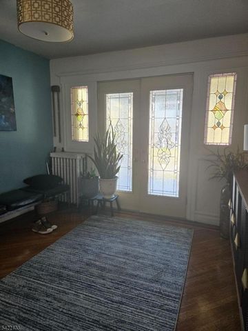 21 Glenwood Pl, East Orange City, NJ 07017