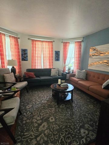 21 Glenwood Pl, East Orange City, NJ 07017