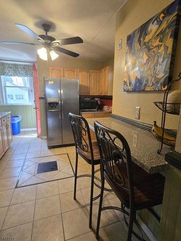 21 Glenwood Pl, East Orange City, NJ 07017