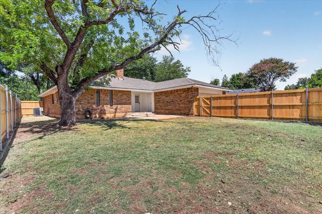 1830 Hillcroft Drive, Duncanville, TX 75137