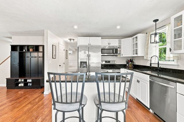7 Lascala Ave, Plymouth, MA 02360
