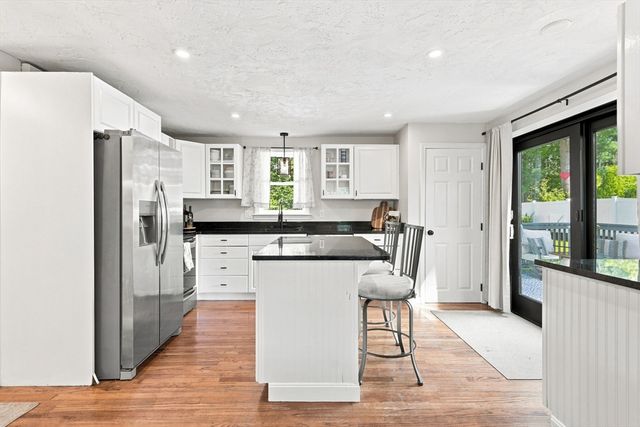 7 Lascala Ave, Plymouth, MA 02360