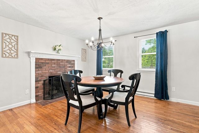 7 Lascala Ave, Plymouth, MA 02360