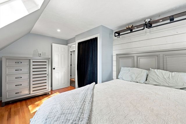 7 Lascala Ave, Plymouth, MA 02360