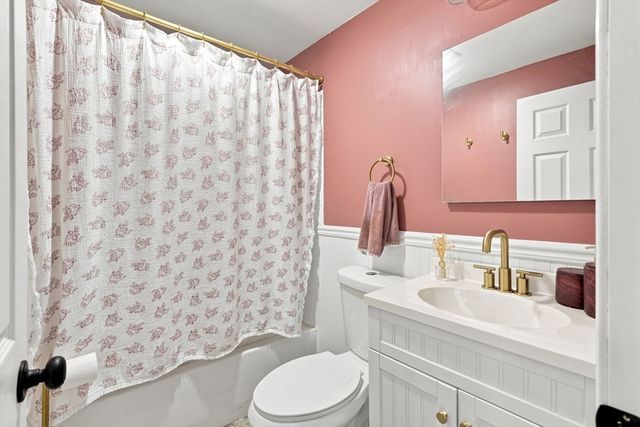 7 Lascala Ave, Plymouth, MA 02360