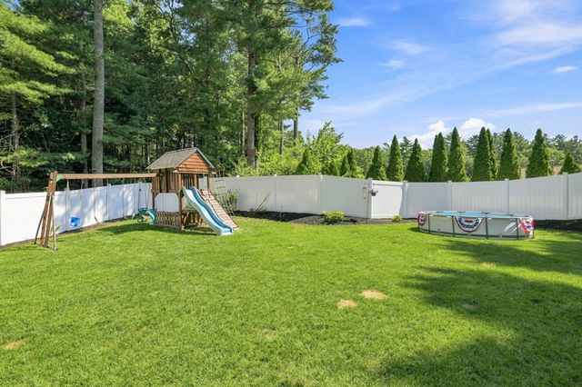 7 Lascala Ave, Plymouth, MA 02360